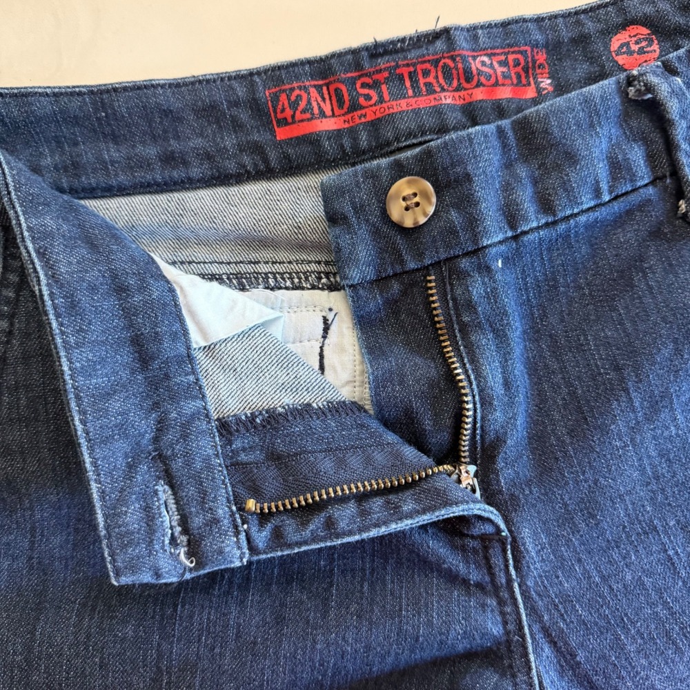 New York & Company 42nd St Trouser Wide Leg Jeans Dark Wash Blue Denim Womens 8 - Picture 2 of 8